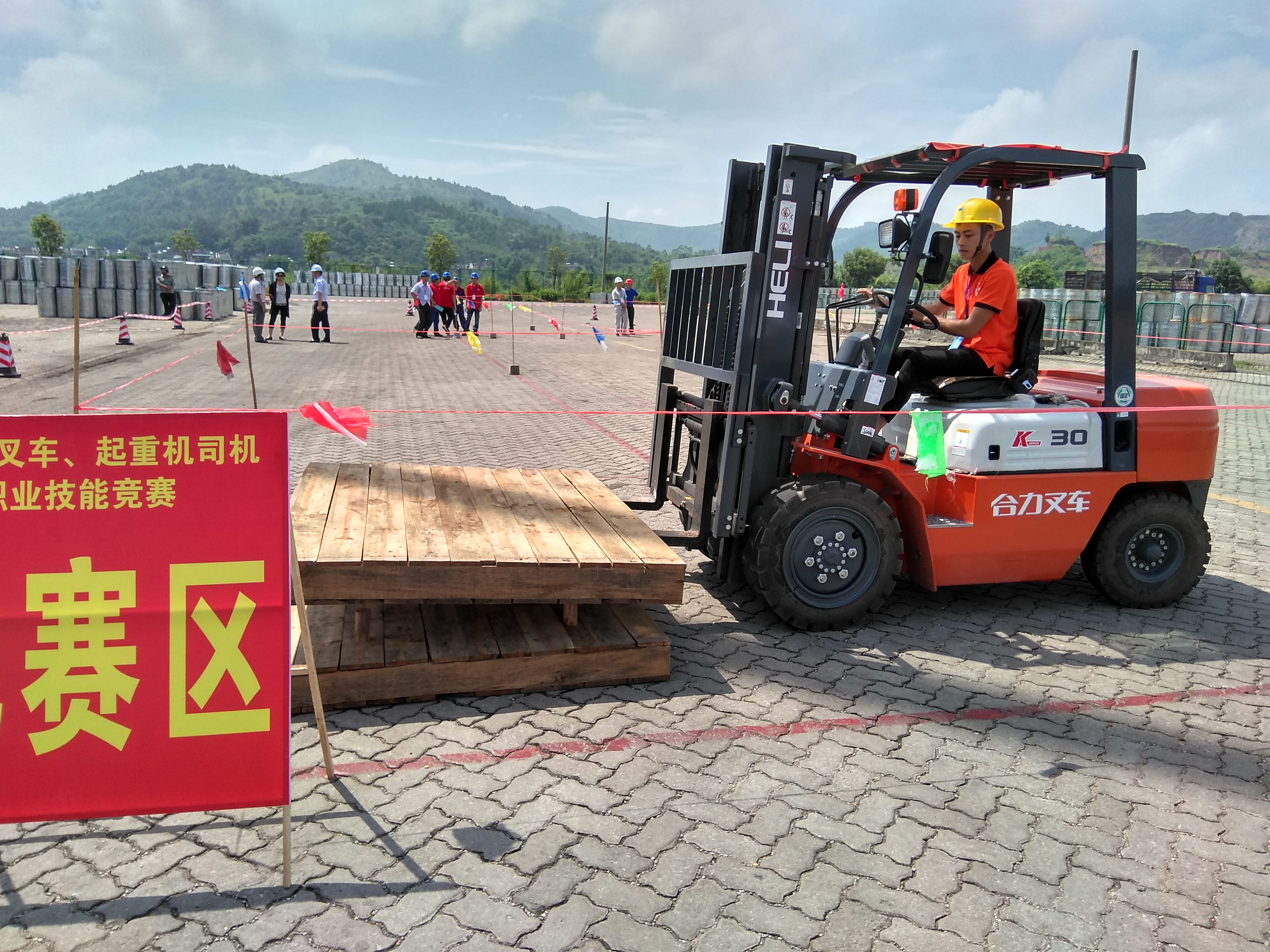 沿襲競(jìng)賽模式 培育技能翹楚