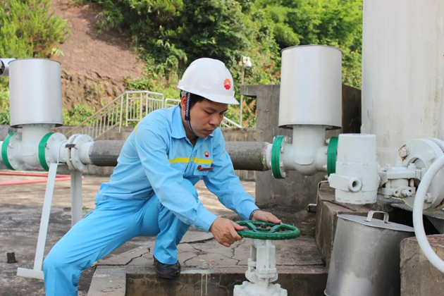 勞動創(chuàng)造幸福丨劉斌：“能文能武”盡顯勞模擔當