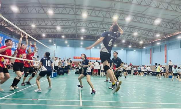 以球會友 以賽聚力｜2025年梧州市職工運(yùn)動會氣排球男女子混合賽精彩收官
