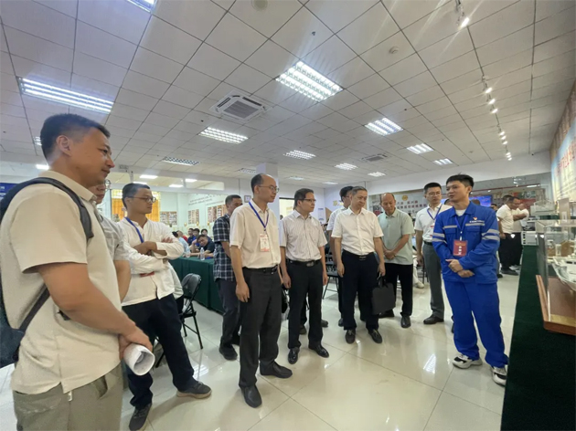 2025年梧州市企業(yè)班組長技能競賽暨職工技術創(chuàng)新成果交流活動側(cè)記