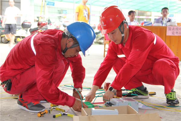 蒼梧電業(yè)公司成功舉辦2016年職工技能競(jìng)賽